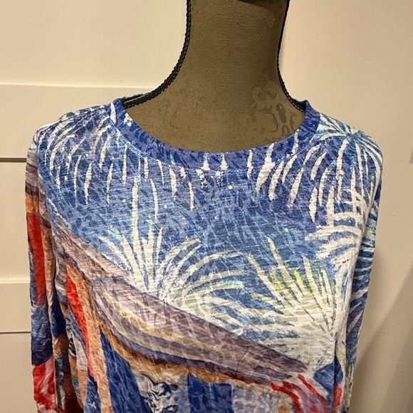 Ali Miles Blue and White Abstract Print Blouse - Picture 4 of 6